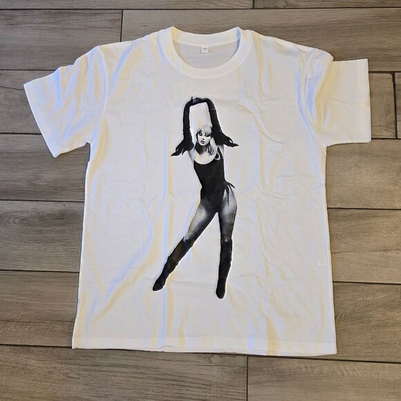 NEW Medium Taylor Swift T-Shirt Taylor Swift Life of a Showgirl Shirt NO GLITTER - Picture 1 of 1